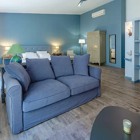 Bed & Breakfast Prieuré Notre-dame Montfrin