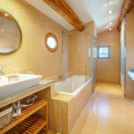Bed & Breakfast Prieuré Notre-dame *
